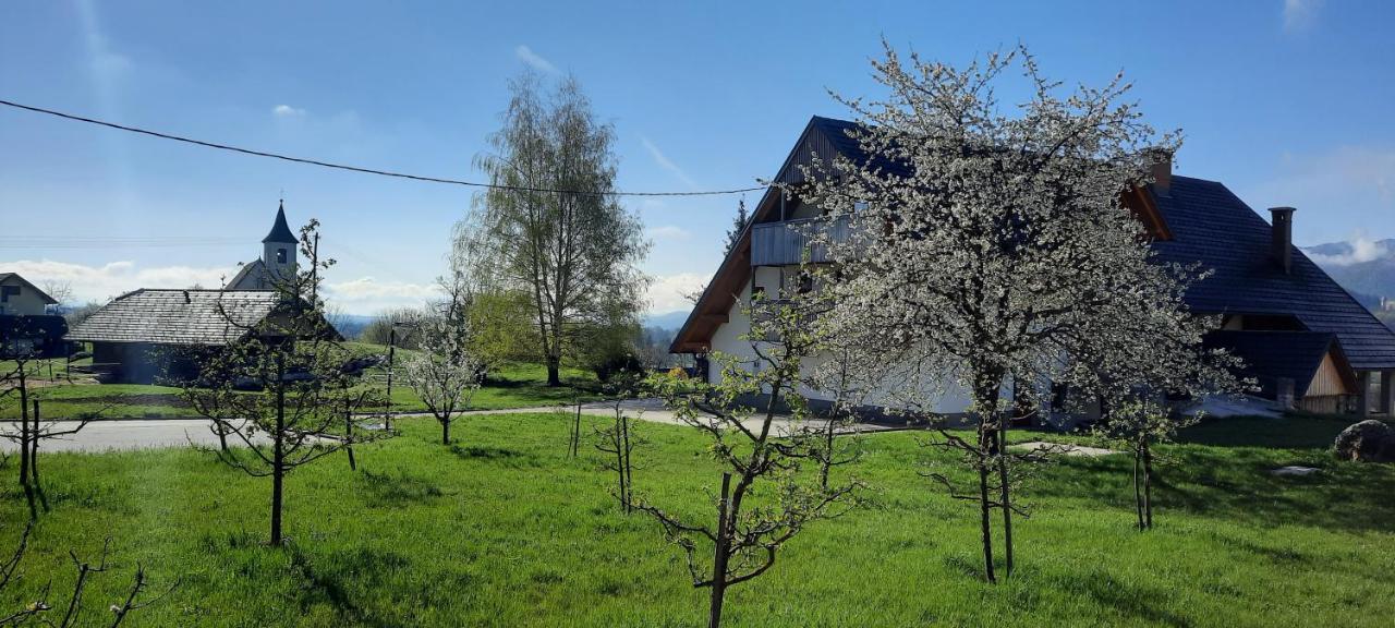 Ferienwohnung Grandma'S House Bled Exterior foto